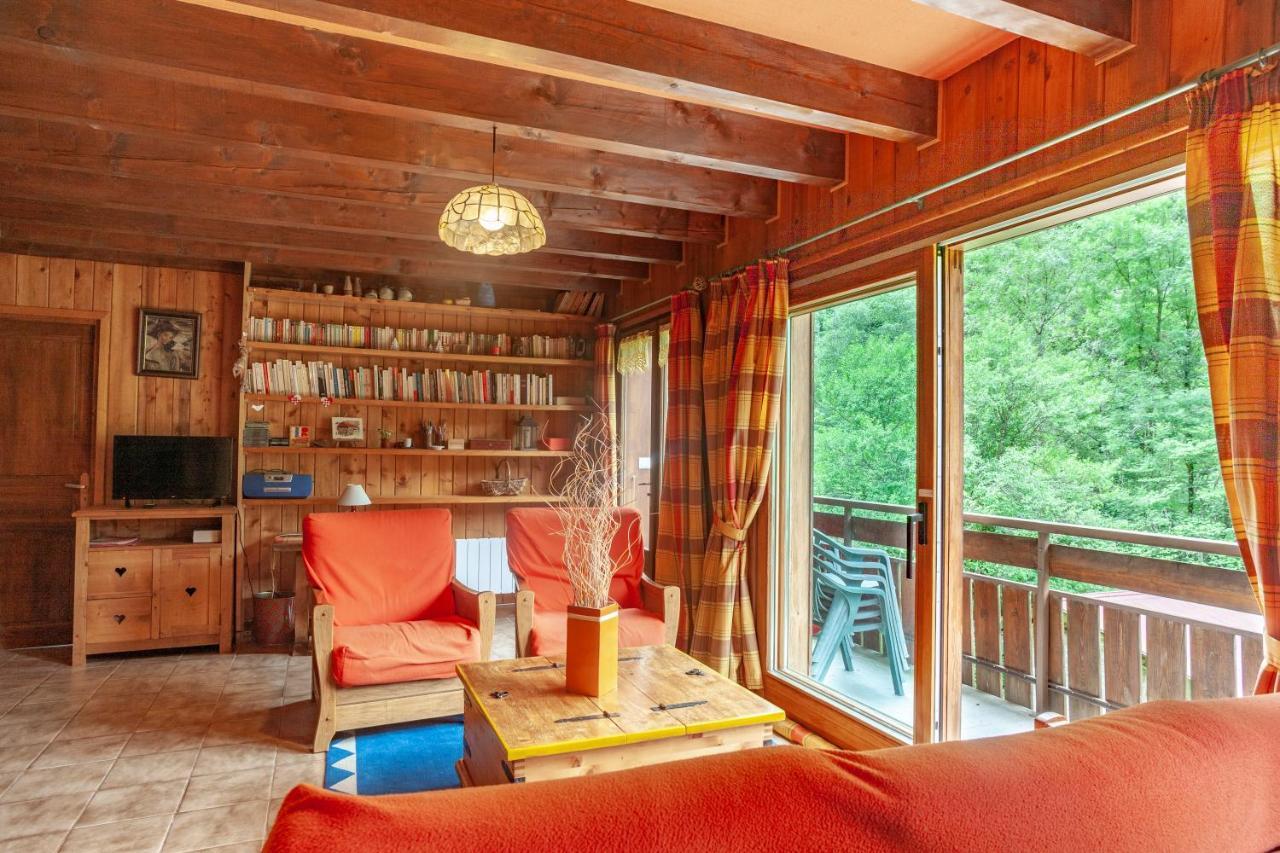 Grand Appartement Proche Gd Bornand Glieres-Val-de-Borne Exterior foto