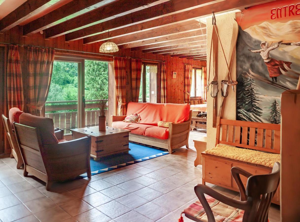 Grand Appartement Proche Gd Bornand Glieres-Val-de-Borne Exterior foto