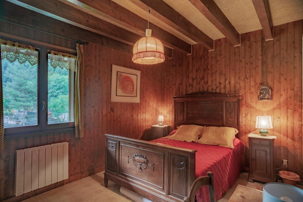 Grand Appartement Proche Gd Bornand Glieres-Val-de-Borne Exterior foto
